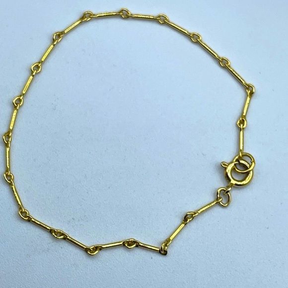 Vintage Jewelry - Very delicate vintage gold chain bracelet